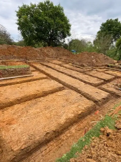 Aménagement extérieur - Terrasse sur plot, paillage bois et plantations