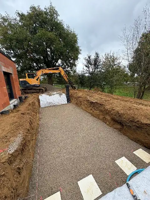 Aménagement extérieur - Terrasse sur plot, paillage bois et plantations